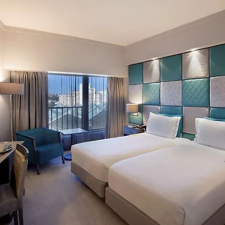 Hotel Tivoli Oriente 4*