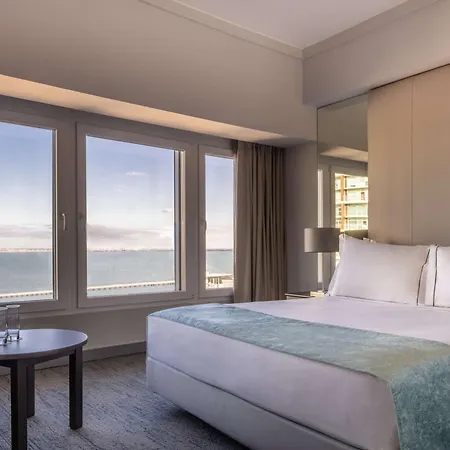 Tivoli Oriente 4* Лісабон