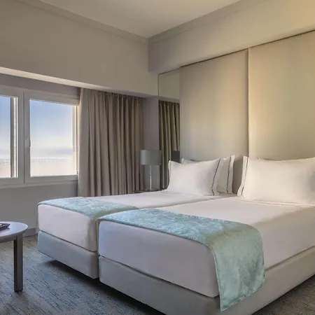 Tivoli Oriente Готель 4*